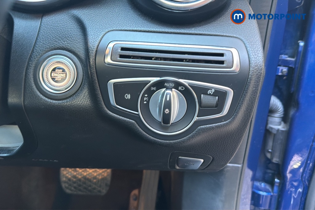 Mercedes-Benz C Class Sport Automatic Petrol Saloon - Stock Number (1650147) - 11th supplementary image