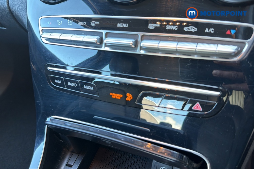 Mercedes-Benz C Class Sport Automatic Petrol Saloon - Stock Number (1650147) - 12th supplementary image