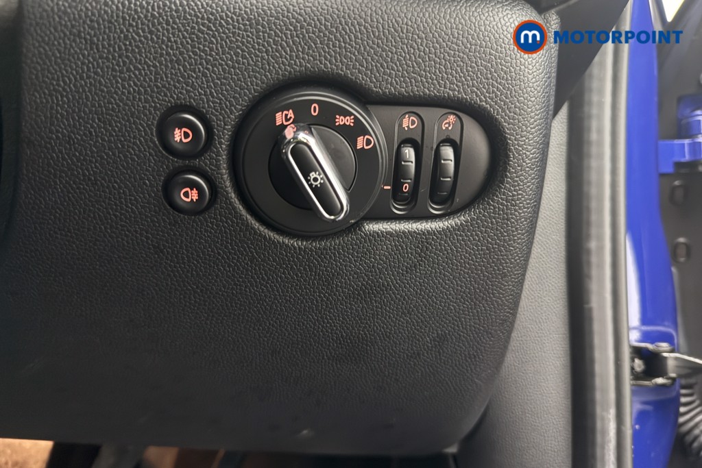 Mini Hatchback Cooper Sport Manual Petrol Hatchback - Stock Number (1650216) - 5th supplementary image