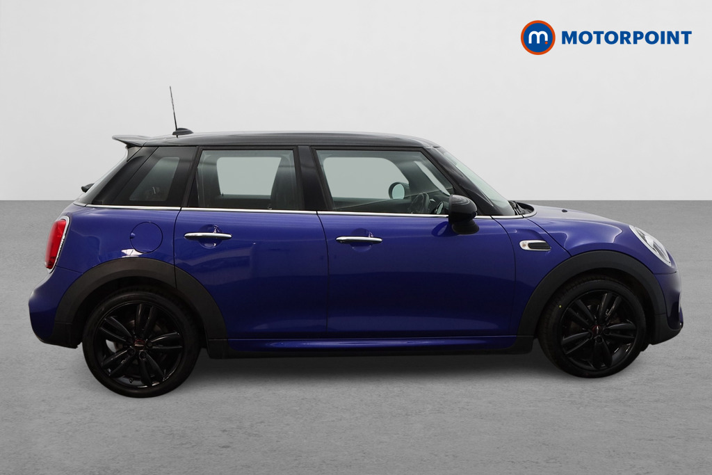 Mini Hatchback Cooper Sport Manual Petrol Hatchback - Stock Number (1650216) - Drivers side