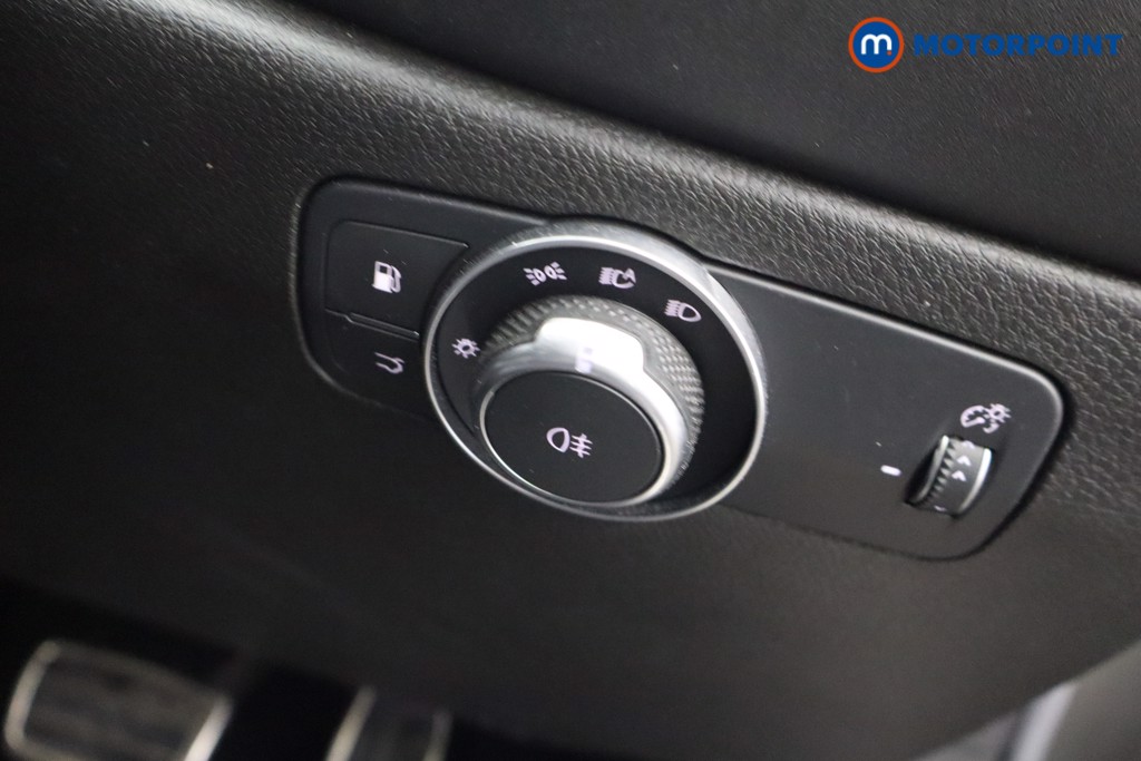 Alfa Romeo Tonale Veloce Automatic Petrol Plug-In Hybrid SUV - Stock Number (1650539) - 10th supplementary image