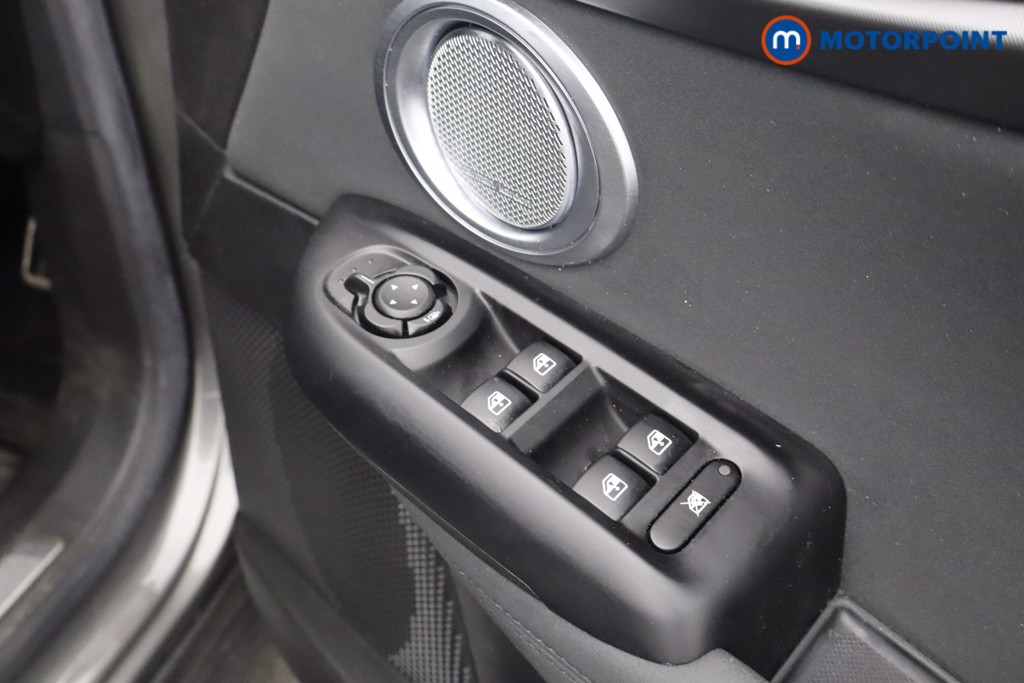 Alfa Romeo Tonale Veloce Automatic Petrol Plug-In Hybrid SUV - Stock Number (1650539) - 11th supplementary image