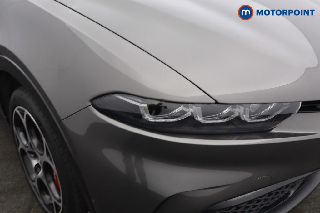 Alfa Romeo Tonale Veloce Automatic Petrol Plug-In Hybrid SUV - Stock Number (1650539) - 15th supplementary image