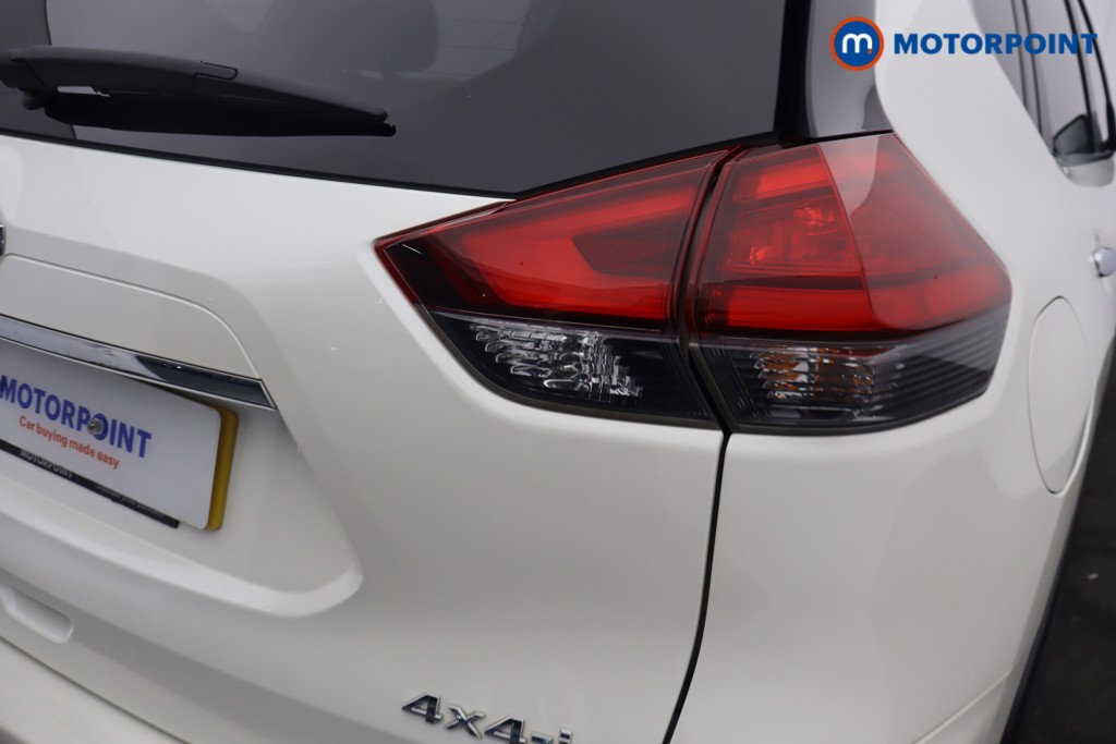 Nissan X-Trail Tekna Manual Diesel SUV - Stock Number (1650541) - 3rd supplementary image