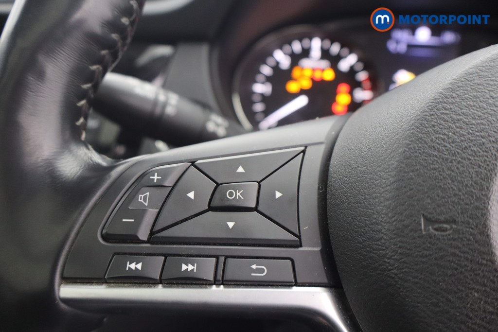 Nissan X-Trail Tekna Manual Diesel SUV - Stock Number (1650541) - 18th supplementary image