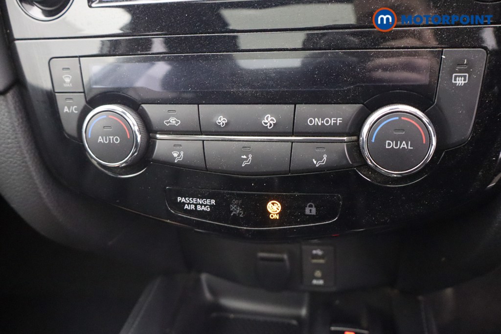 Nissan X-Trail Tekna Manual Diesel SUV - Stock Number (1650541) - 20th supplementary image