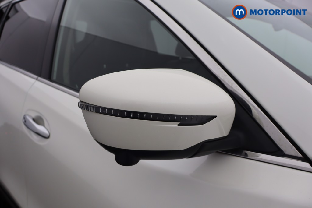 Nissan X-Trail Tekna Manual Diesel SUV - Stock Number (1650541) - 24th supplementary image