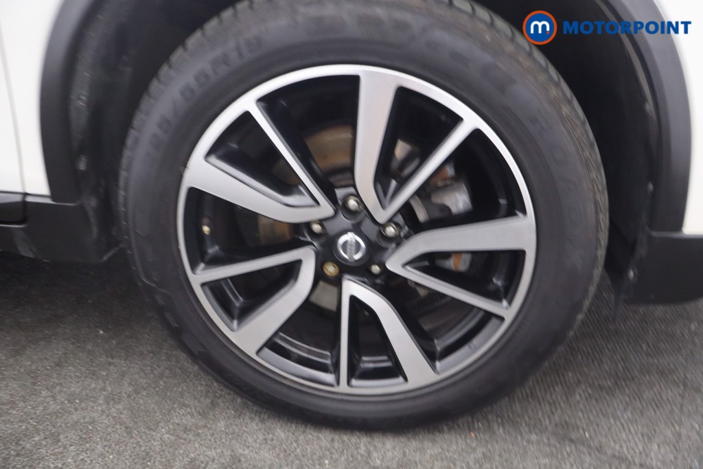 Nissan X-Trail Tekna Manual Diesel SUV - Stock Number (1650541) - 25th supplementary image