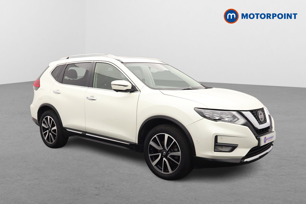 Nissan X-Trail Tekna Manual Diesel SUV - Stock Number (1650541) - Drivers side front corner
