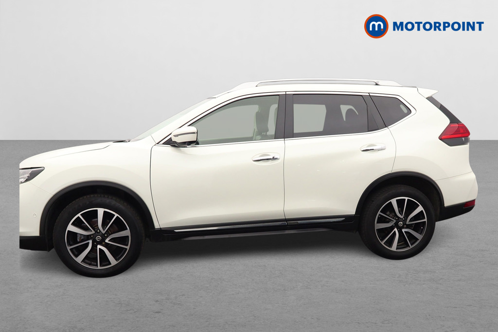 Nissan X-Trail Tekna Manual Diesel SUV - Stock Number (1650541) - Passenger side