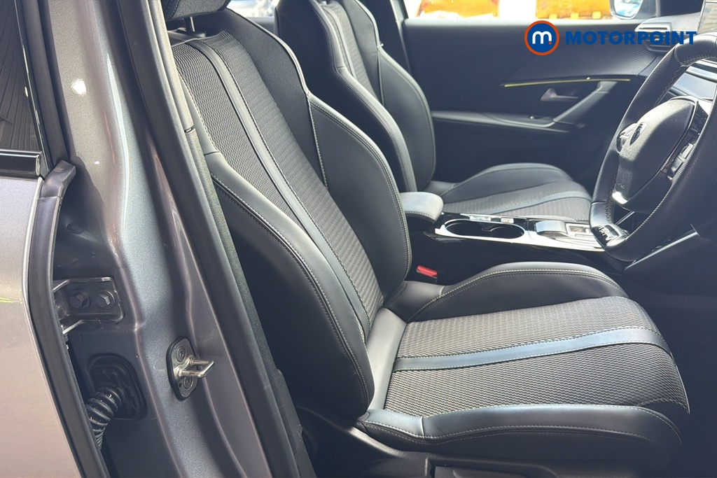 Peugeot 2008 GT Automatic Petrol SUV - Stock Number (1650552) - 22nd supplementary image