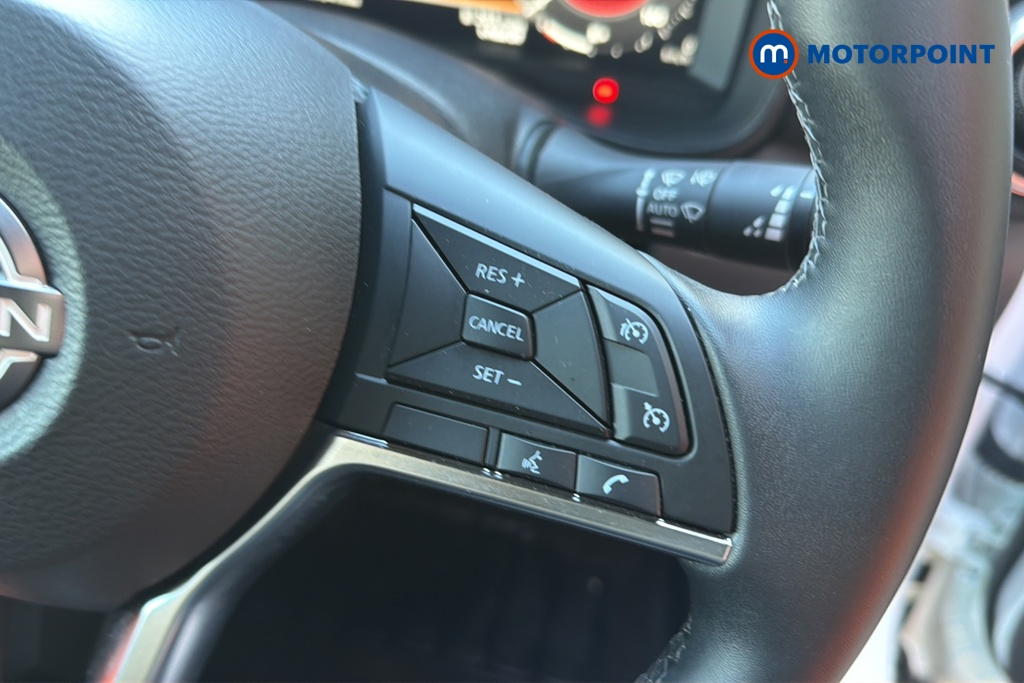 Nissan Juke N-Connecta Automatic Petrol-Electric Hybrid SUV - Stock Number (1650811) - 3rd supplementary image