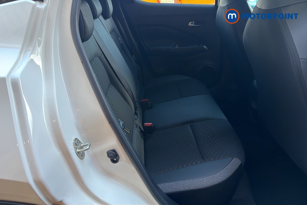 Nissan Juke N-Connecta Automatic Petrol-Electric Hybrid SUV - Stock Number (1650811) - 25th supplementary image
