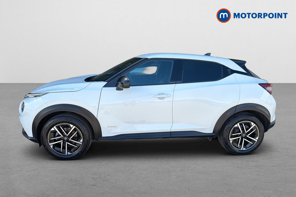 Nissan Juke N-Connecta Automatic Petrol-Electric Hybrid SUV - Stock Number (1650811) - Drivers side