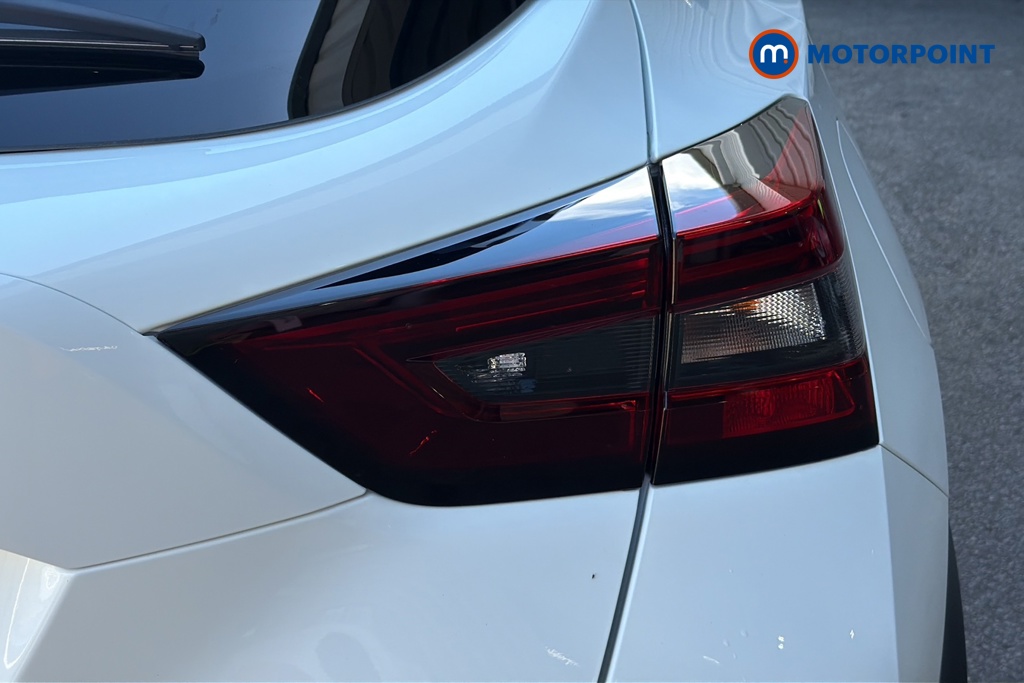 Nissan Juke N-Connecta Automatic Petrol-Electric Hybrid SUV - Stock Number (1650811) - 36th supplementary image