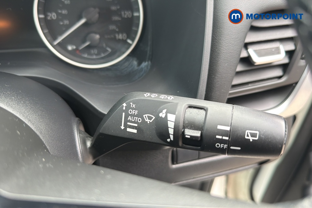 Nissan Qashqai Acenta Premium Manual Petrol SUV - Stock Number (1650854) - 6th supplementary image