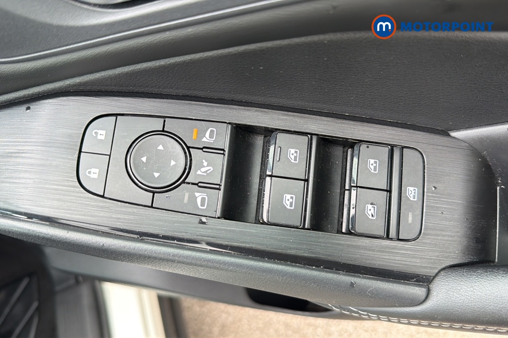Nissan Qashqai Acenta Premium Manual Petrol SUV - Stock Number (1650854) - 19th supplementary image