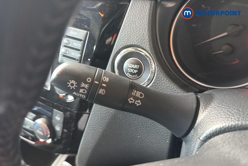 Nissan Qashqai Tekna-Plus Manual Petrol SUV - Stock Number (1650860) - 5th supplementary image