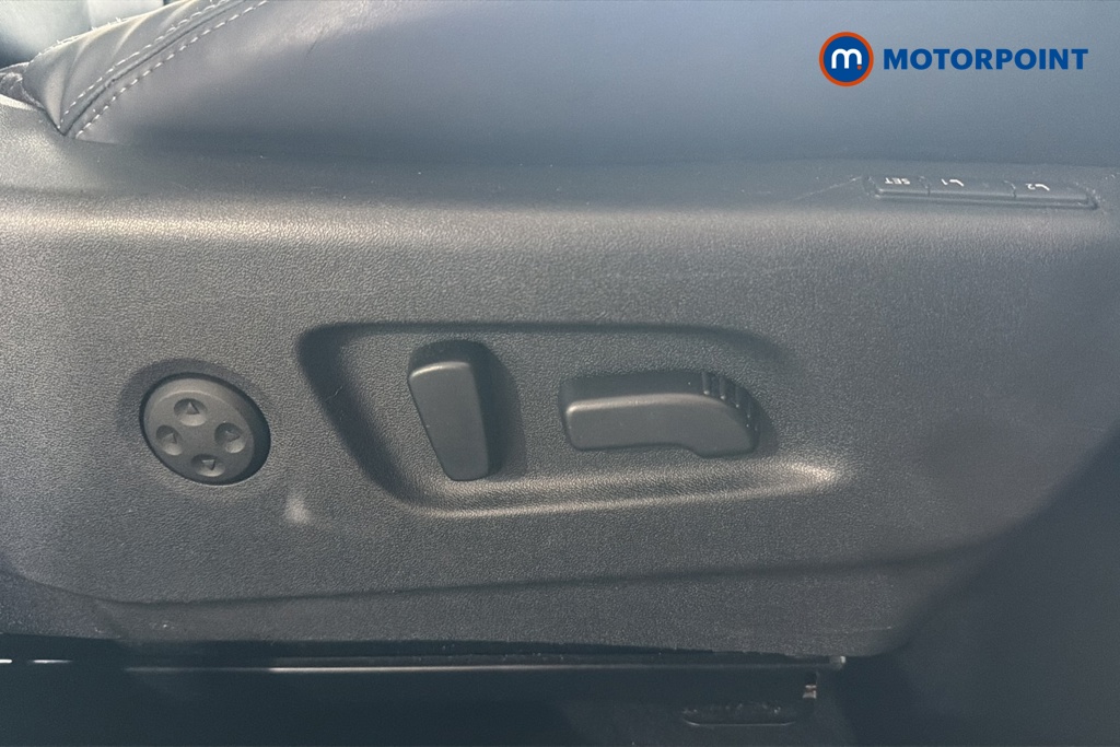 Nissan Qashqai Tekna-Plus Manual Petrol SUV - Stock Number (1650860) - 23rd supplementary image
