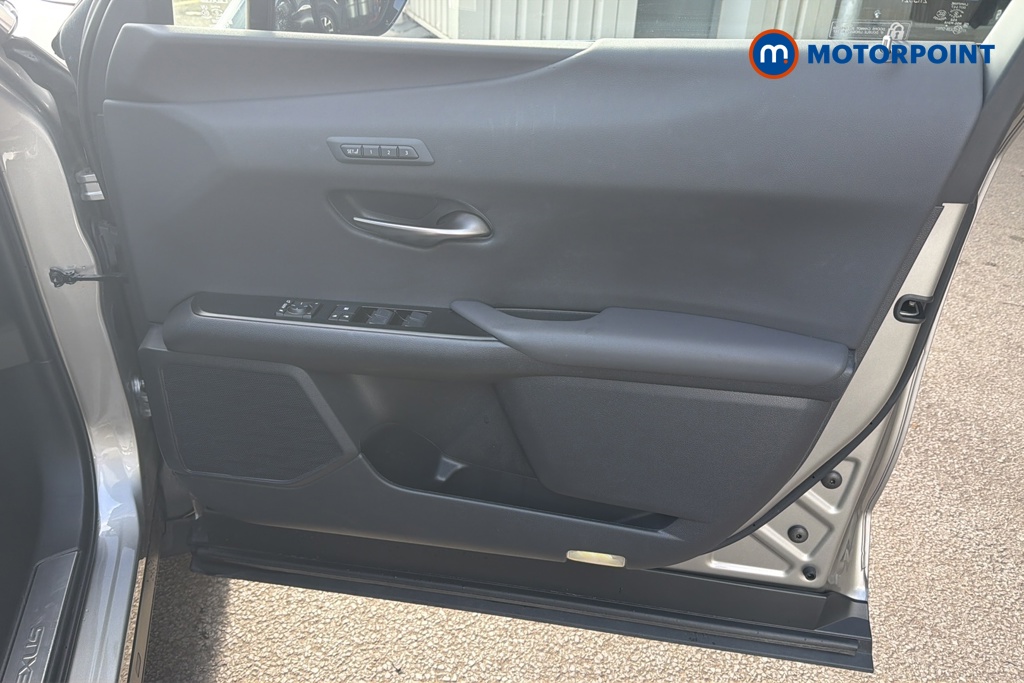 Lexus UX Takumi Automatic Petrol-Electric Hybrid SUV - Stock Number (1651257) - 18th supplementary image