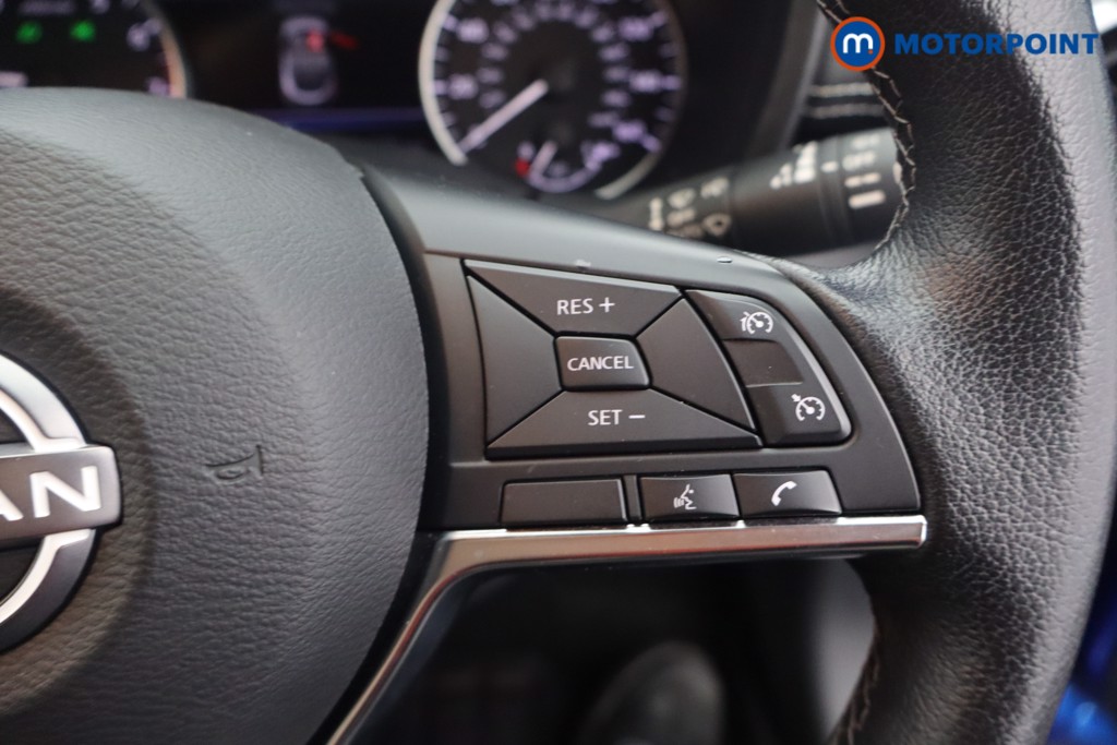 Nissan Juke N-Connecta Manual Petrol SUV - Stock Number (1651276) - 4th supplementary image
