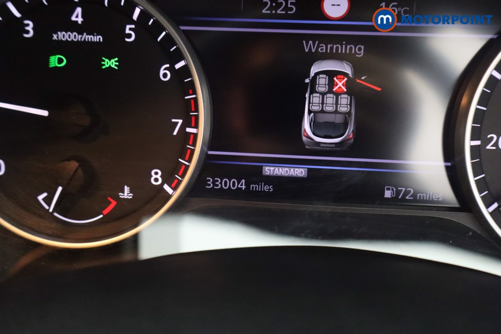 Nissan Juke N-Connecta Manual Petrol SUV - Stock Number (1651276) - 12th supplementary image