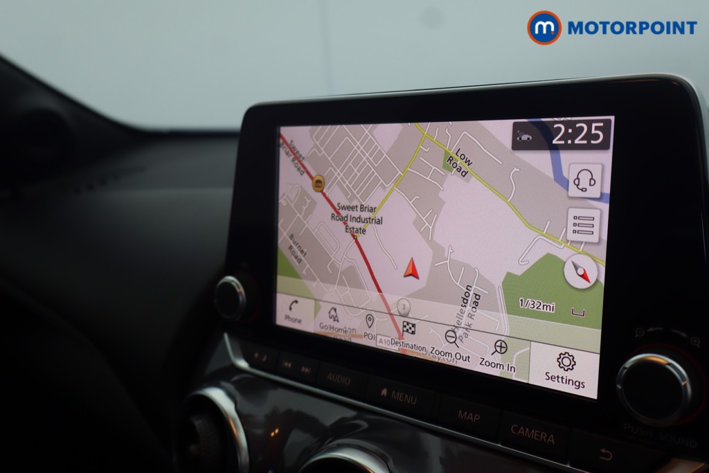 Nissan Juke N-Connecta Manual Petrol SUV - Stock Number (1651276) - 13th supplementary image
