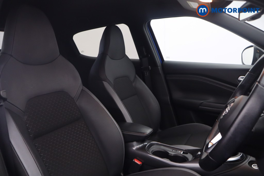 Nissan Juke N-Connecta Manual Petrol SUV - Stock Number (1651276) - 17th supplementary image