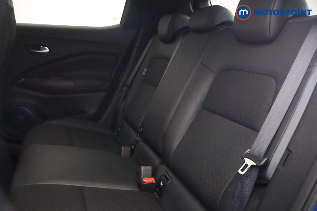Nissan Juke N-Connecta Manual Petrol SUV - Stock Number (1651276) - 20th supplementary image