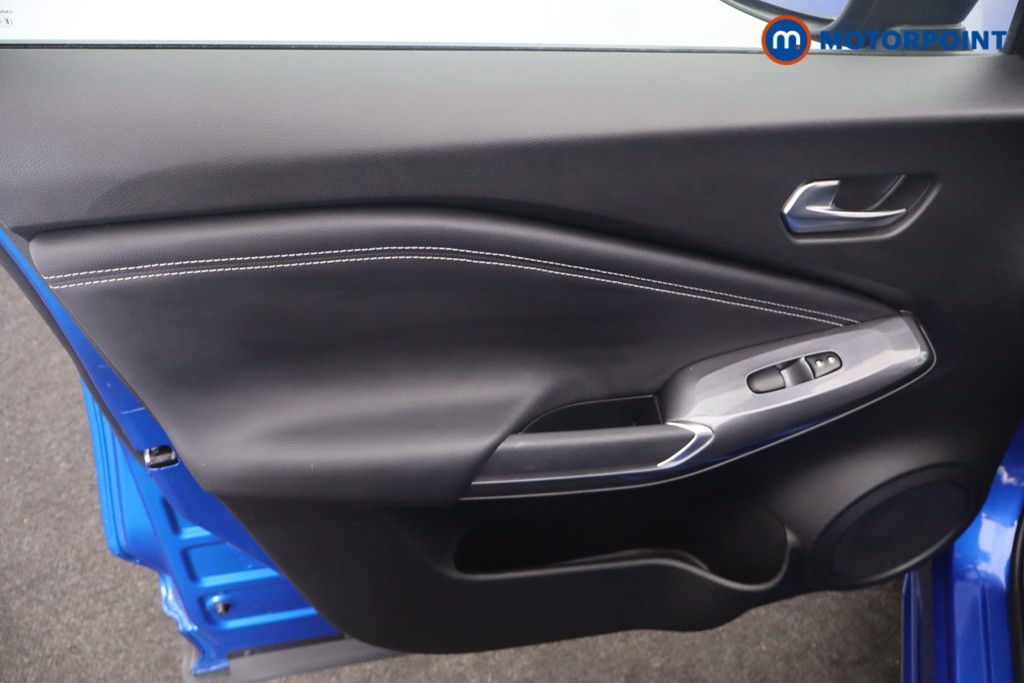 Nissan Juke N-Connecta Manual Petrol SUV - Stock Number (1651276) - 24th supplementary image