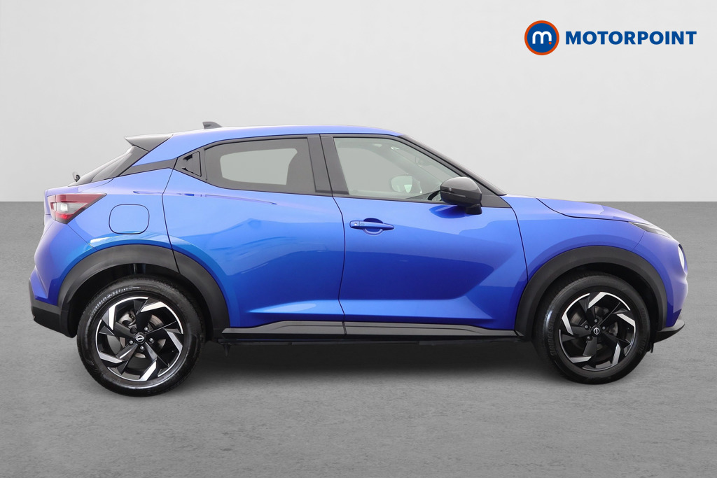 Nissan Juke N-Connecta Manual Petrol SUV - Stock Number (1651276) - Drivers side