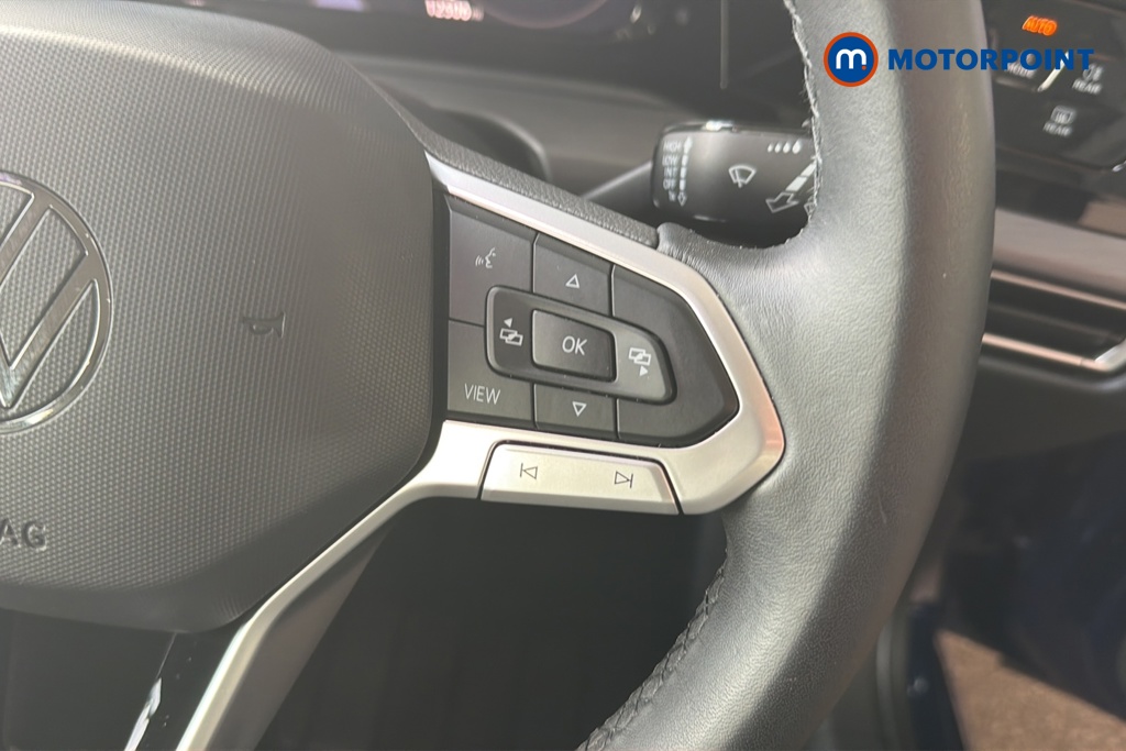Volkswagen Golf Style Manual Petrol Hatchback - Stock Number (1651843) - 3rd supplementary image