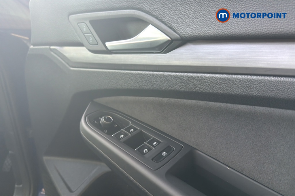 Volkswagen Golf Style Manual Petrol Hatchback - Stock Number (1651843) - 10th supplementary image