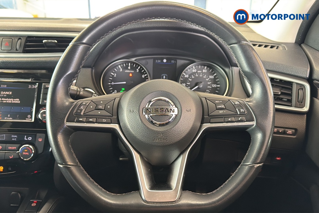 Nissan Qashqai N-Connecta Automatic Petrol SUV - Stock Number (1620646) - 2nd supplementary image