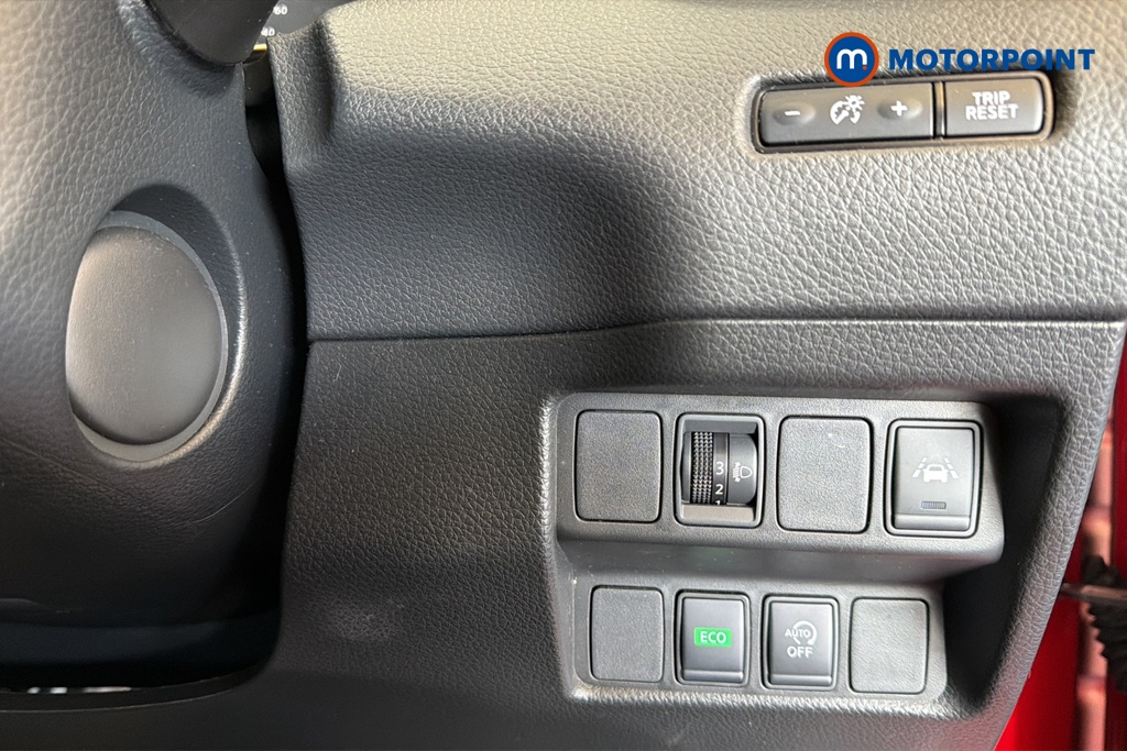 Nissan Qashqai N-Connecta Automatic Petrol SUV - Stock Number (1620646) - 11th supplementary image