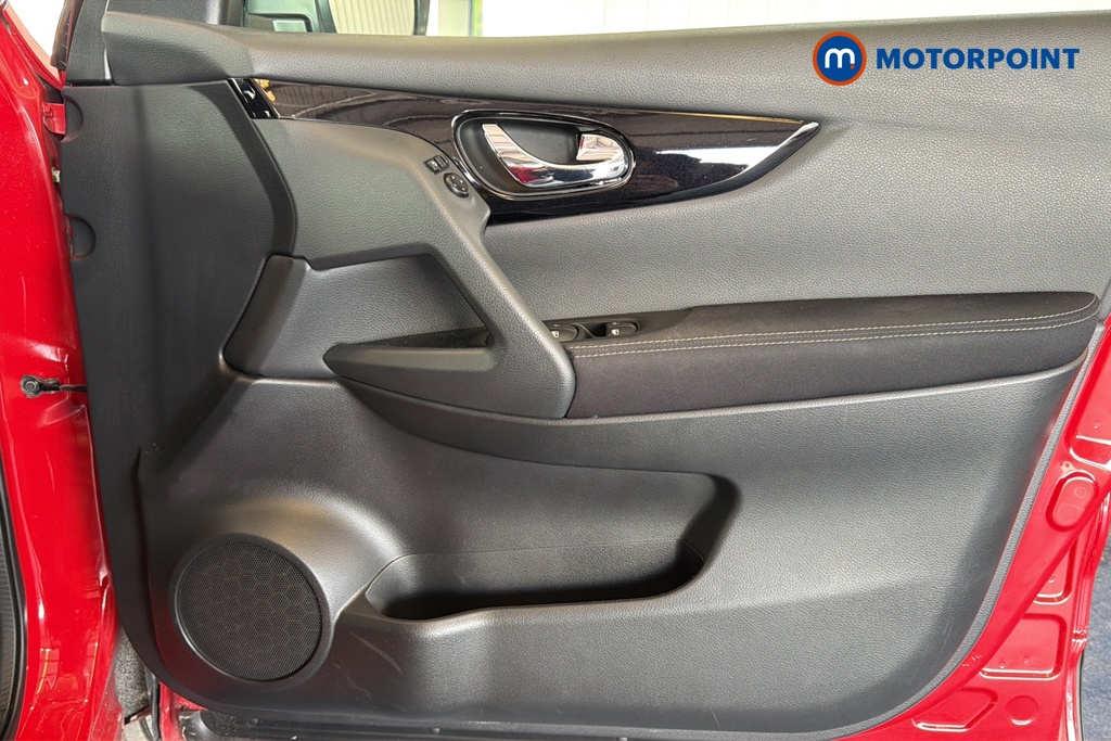 Nissan Qashqai N-Connecta Automatic Petrol SUV - Stock Number (1620646) - 18th supplementary image