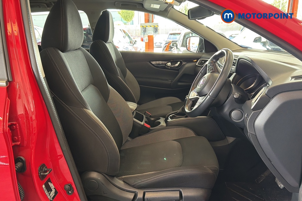 Nissan Qashqai N-Connecta Automatic Petrol SUV - Stock Number (1620646) - 22nd supplementary image