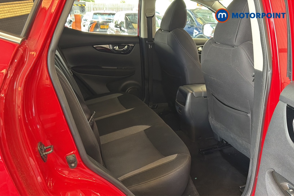 Nissan Qashqai N-Connecta Automatic Petrol SUV - Stock Number (1620646) - 25th supplementary image