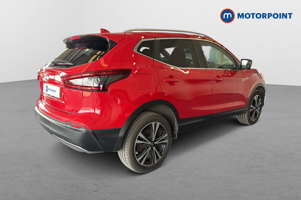 Nissan Qashqai N-Connecta Automatic Petrol SUV - Stock Number (1620646) - Passenger side rear corner