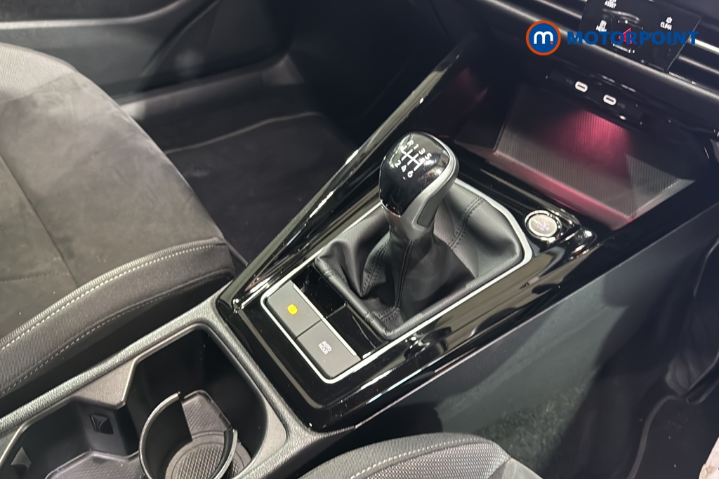 Volkswagen Golf Style Edition Manual Petrol Hatchback - Stock Number (1632959) - 15th supplementary image