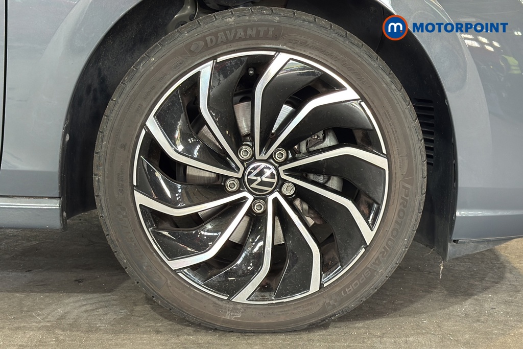 Volkswagen Golf Style Edition Manual Petrol Hatchback - Stock Number (1632959) - 47th supplementary image