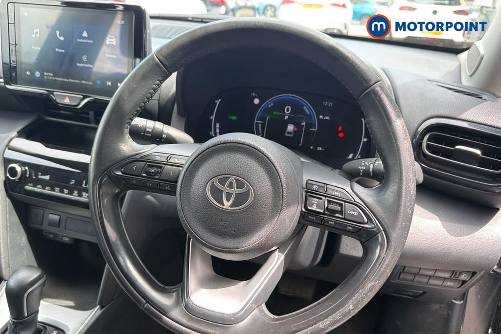 Toyota Yaris Cross Icon Automatic Petrol-Electric Hybrid Estate - Stock Number (1635360) - 2nd supplementary image