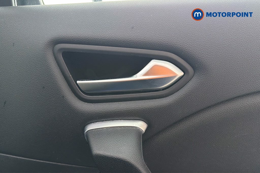 Renault Captur S Edition Automatic Petrol SUV - Stock Number (1635594) - 42nd supplementary image