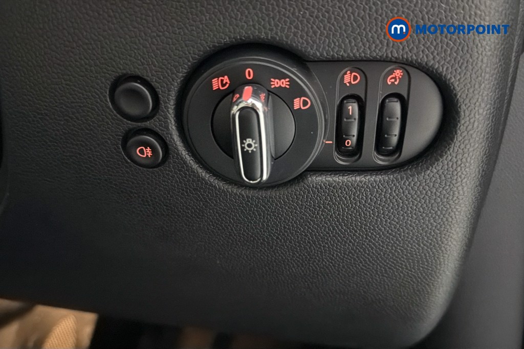 Mini Hatchback Cooper S Exclusive Automatic Petrol Hatchback - Stock Number (1635945) - 18th supplementary image