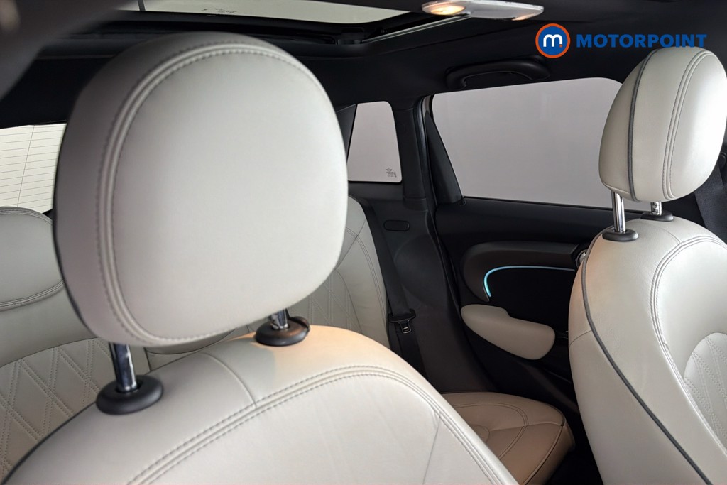 Mini Hatchback Cooper S Exclusive Automatic Petrol Hatchback - Stock Number (1635945) - 23rd supplementary image