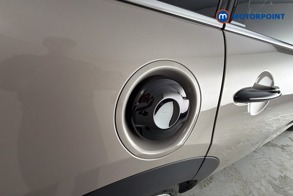 Mini Hatchback Cooper S Exclusive Automatic Petrol Hatchback - Stock Number (1635945) - 41st supplementary image
