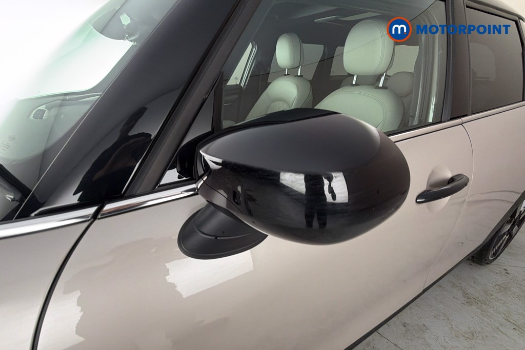 Mini Hatchback Cooper S Exclusive Automatic Petrol Hatchback - Stock Number (1635945) - 43rd supplementary image