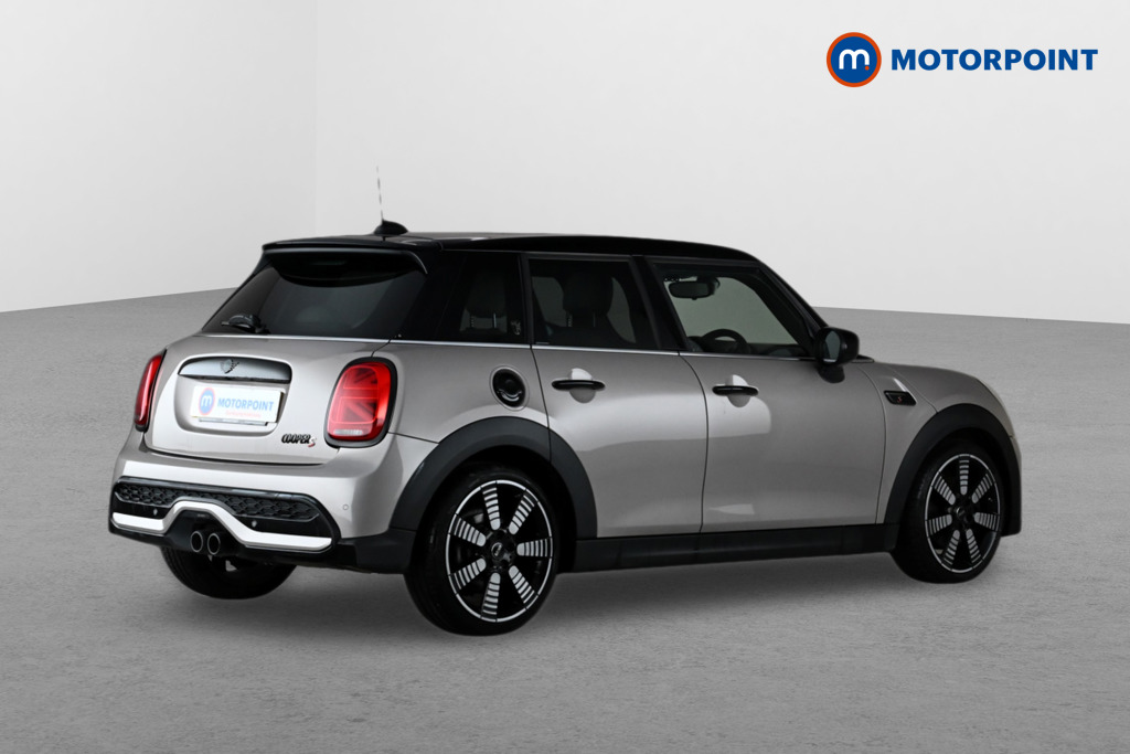 Mini Hatchback Cooper S Exclusive Automatic Petrol Hatchback - Stock Number (1635945) - Drivers side rear corner