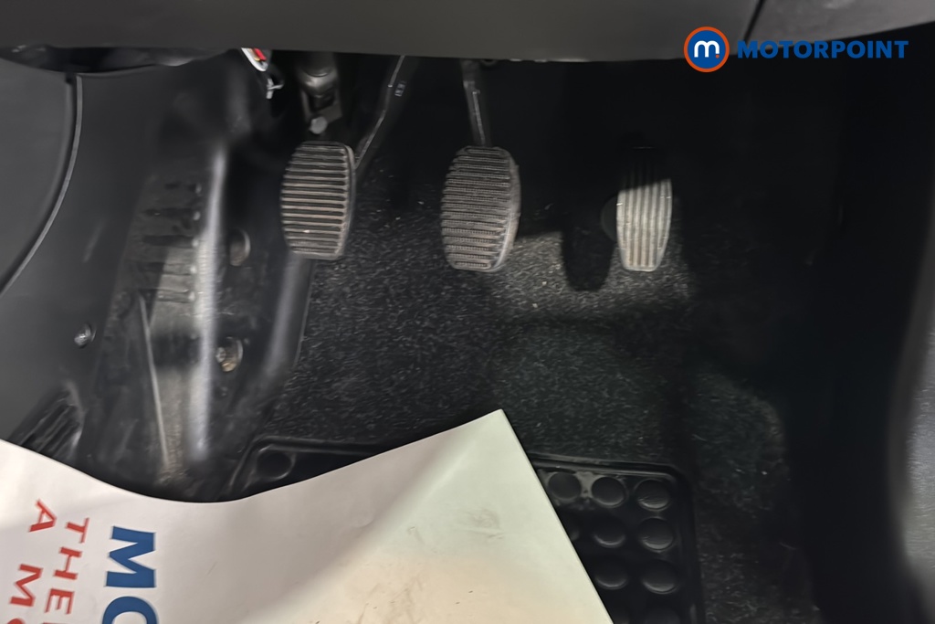 Fiat 500 RED Manual Petrol Hatchback - Stock Number (1636199) - 24th supplementary image