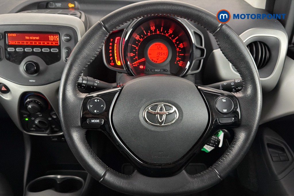 Toyota Aygo X-Play Manual Petrol Hatchback - Stock Number (1636610) - 2nd supplementary image